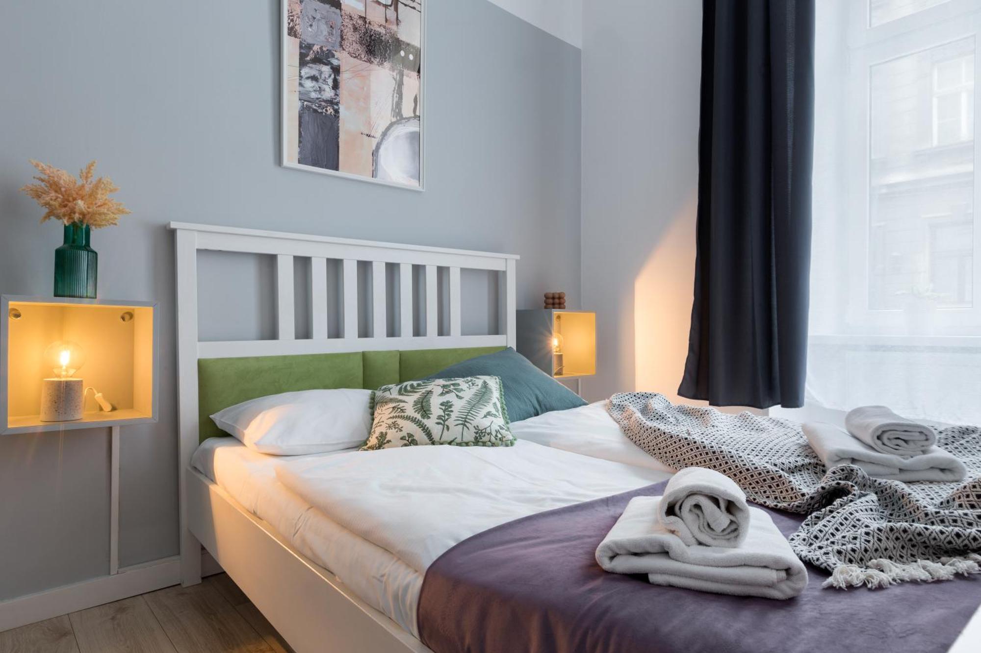 Friendhouse Apartments Avenue คราคูฟ ภายนอก รูปภาพ