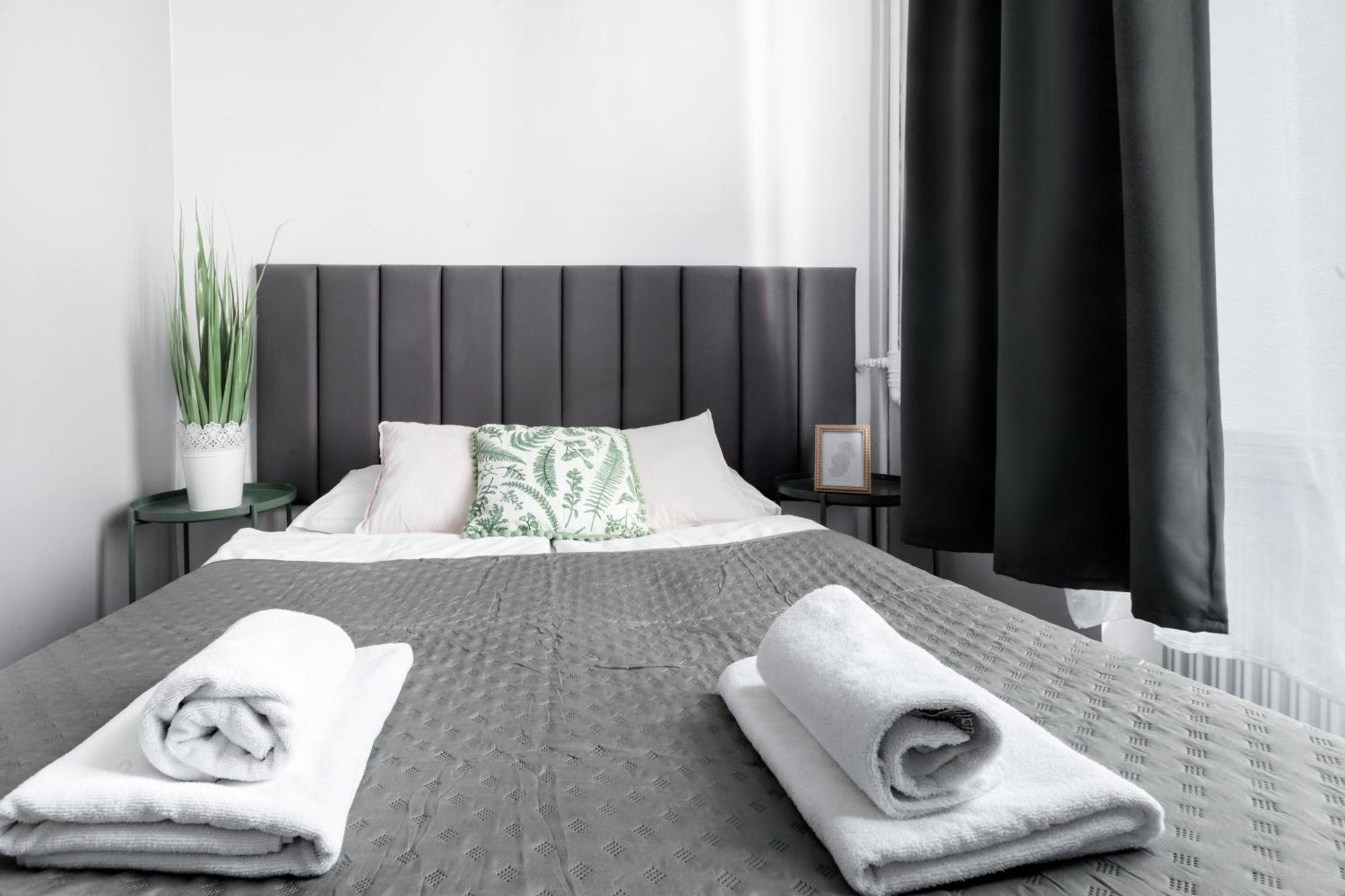 Friendhouse Apartments Avenue คราคูฟ ภายนอก รูปภาพ
